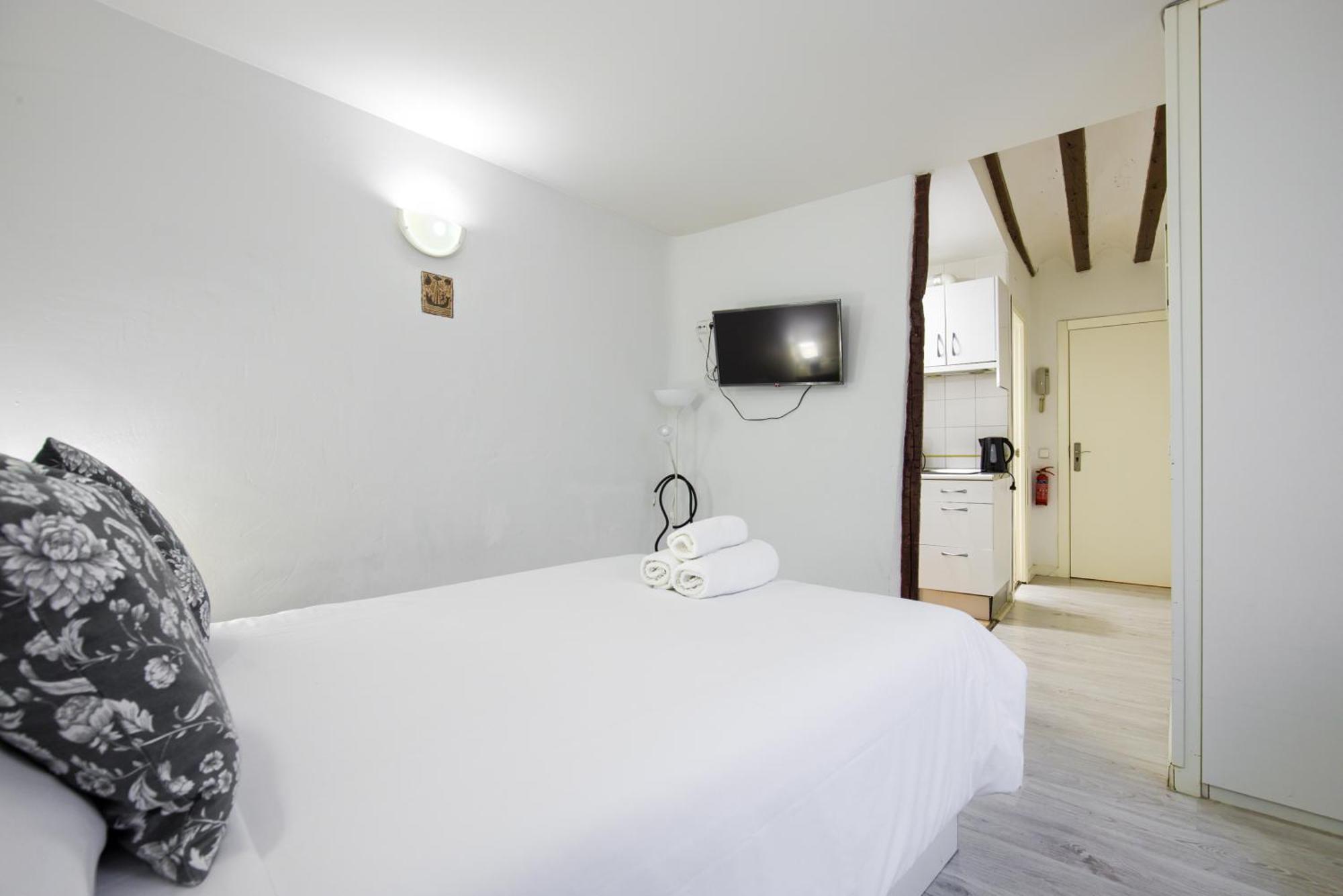 Apartamentos Ryc Alcala de Henares Exterior photo