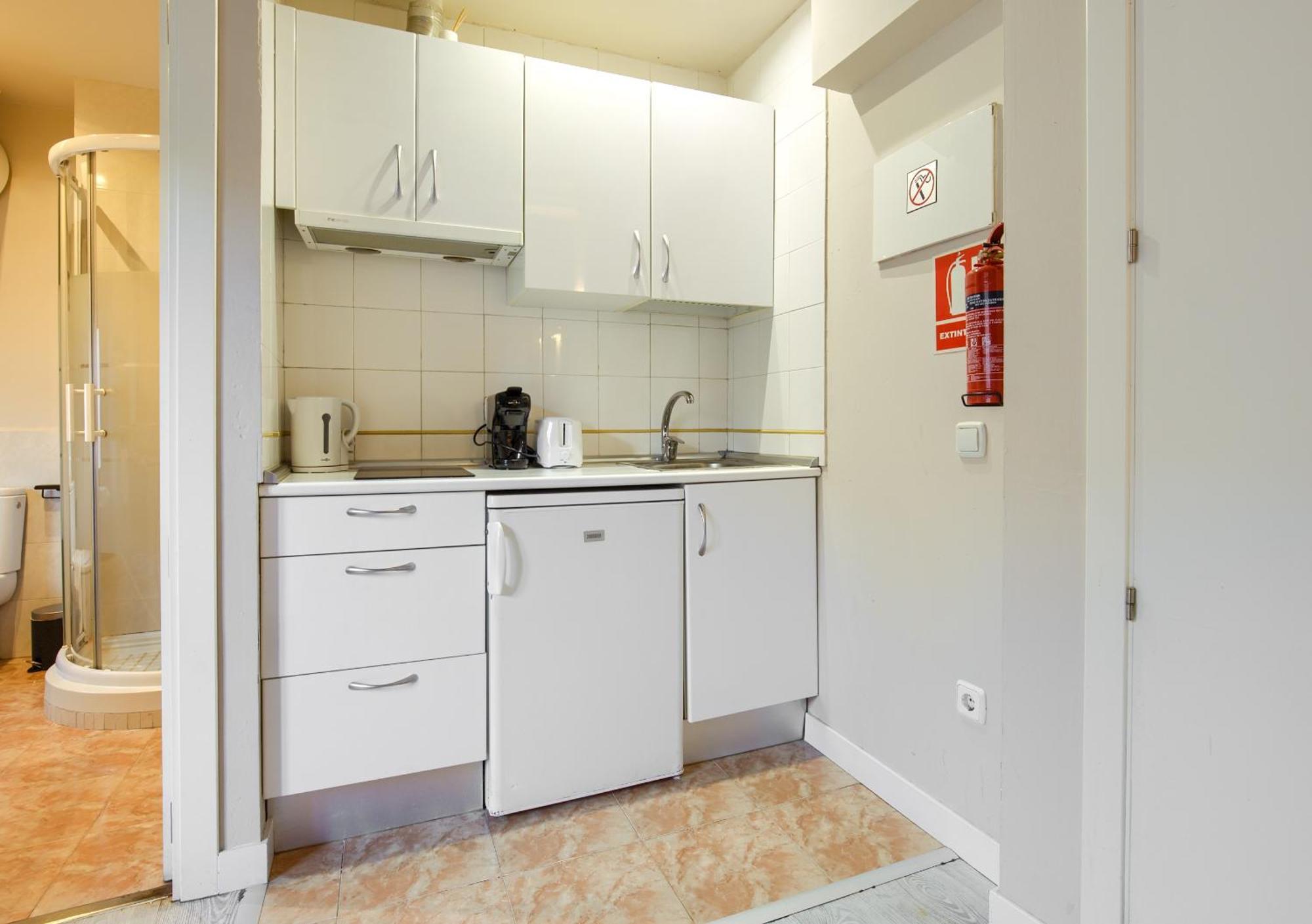 Apartamentos Ryc Alcala de Henares Exterior photo
